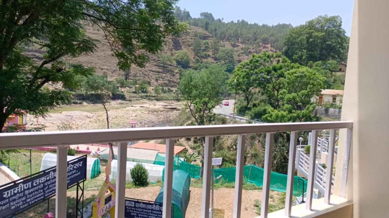 Shivalik River Retreat Алмора Екстериор снимка