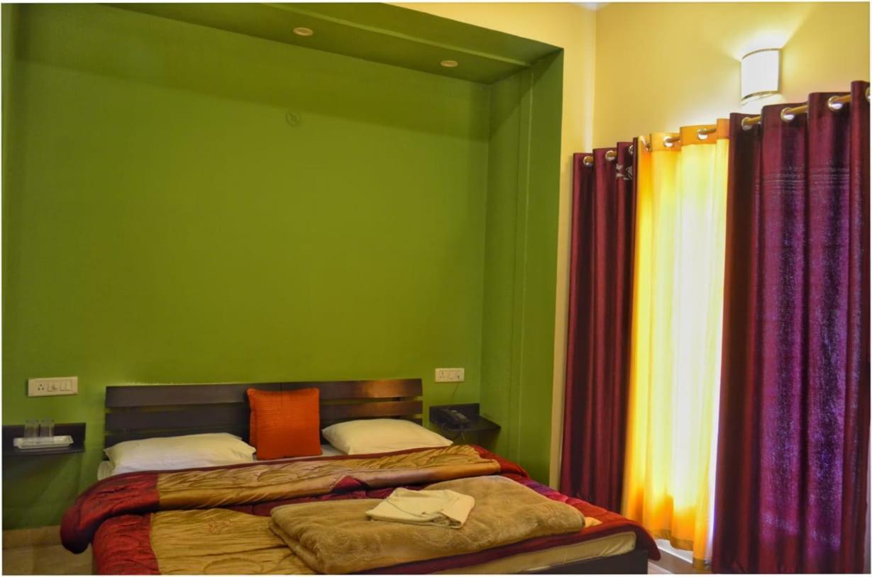 Shivalik River Retreat Алмора Екстериор снимка