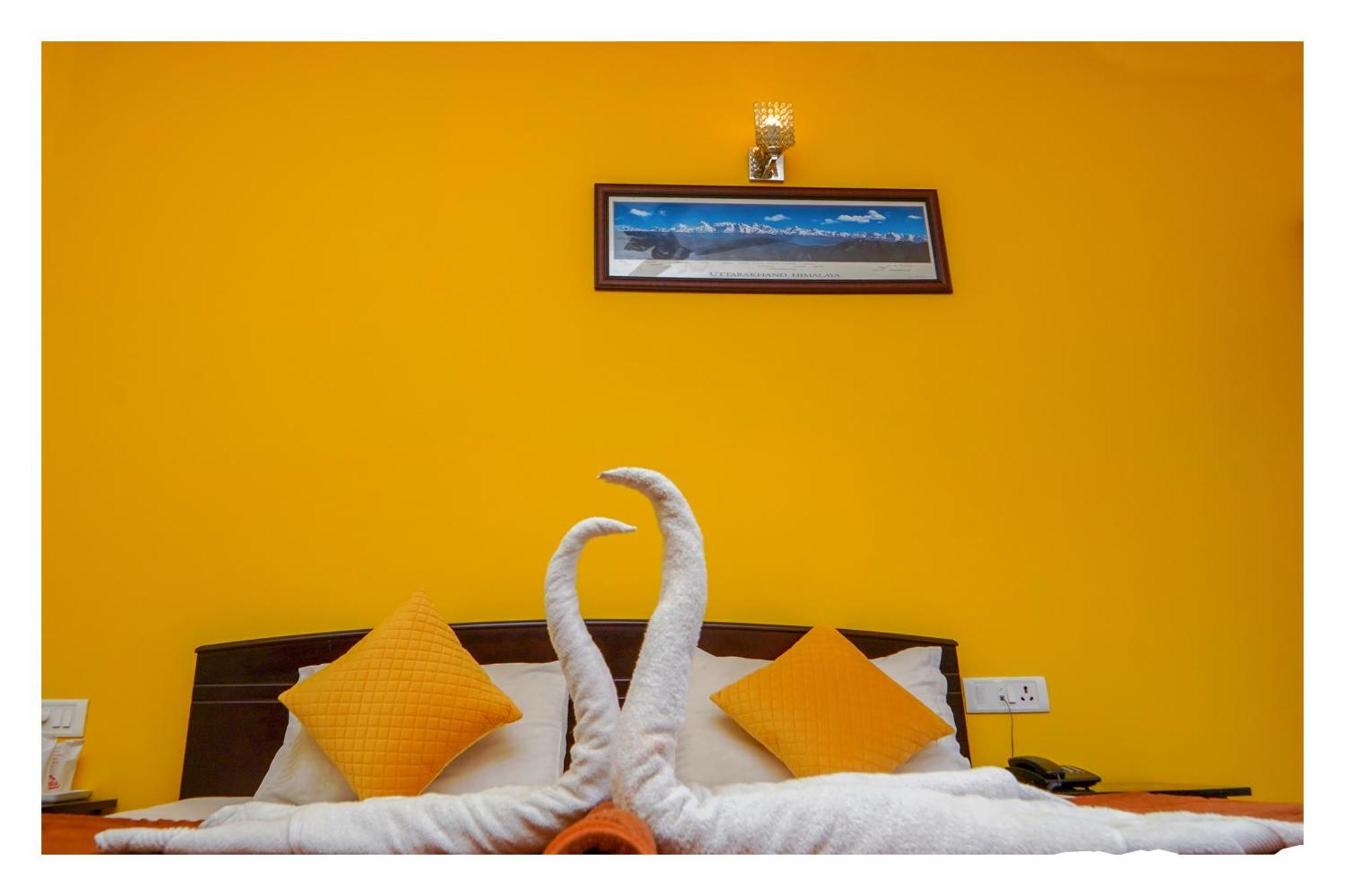 Shivalik River Retreat Алмора Екстериор снимка
