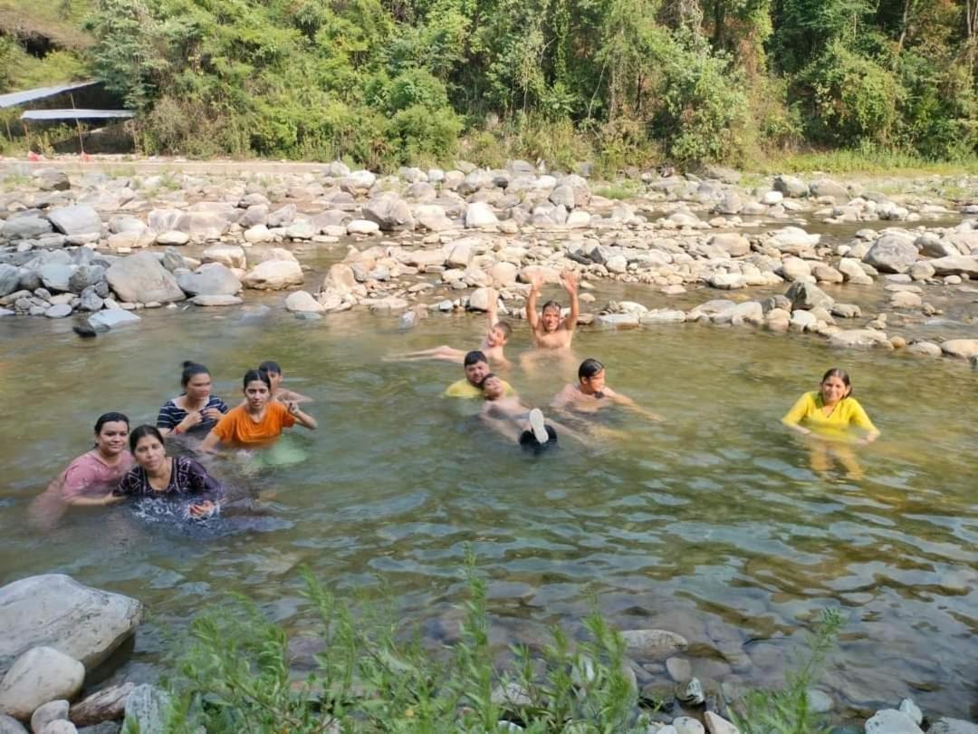 Shivalik River Retreat Алмора Екстериор снимка