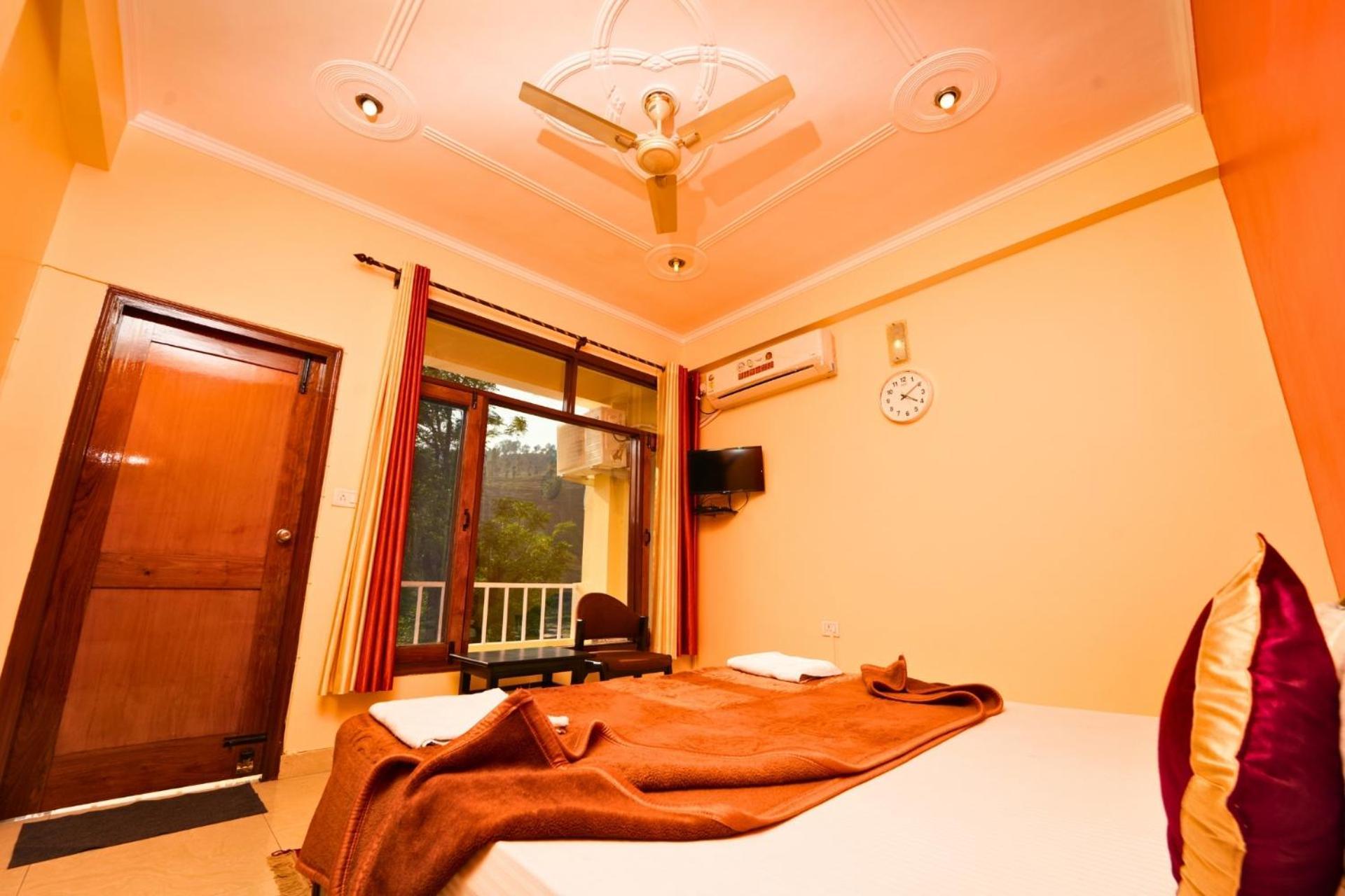 Shivalik River Retreat Алмора Екстериор снимка